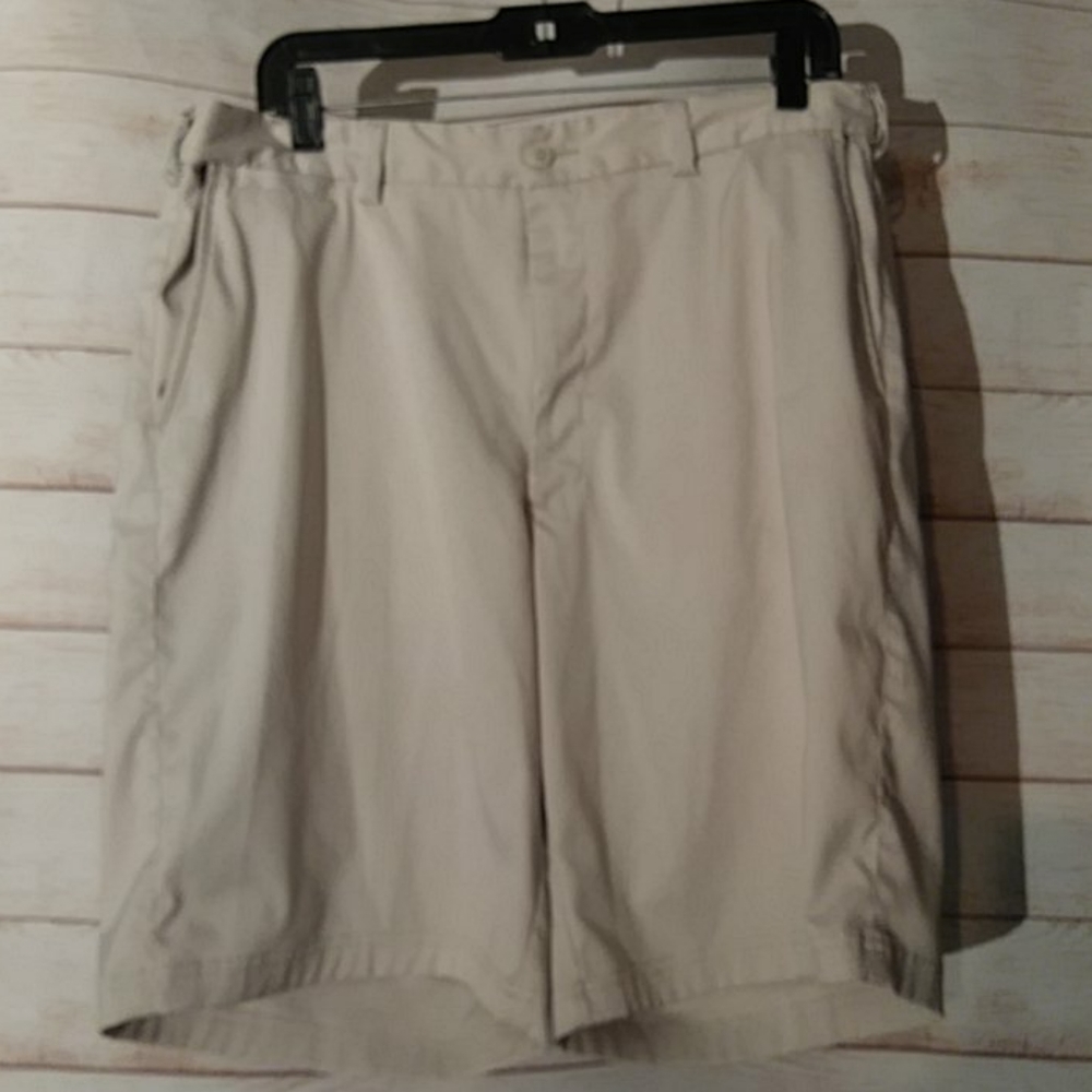 Golf shorts